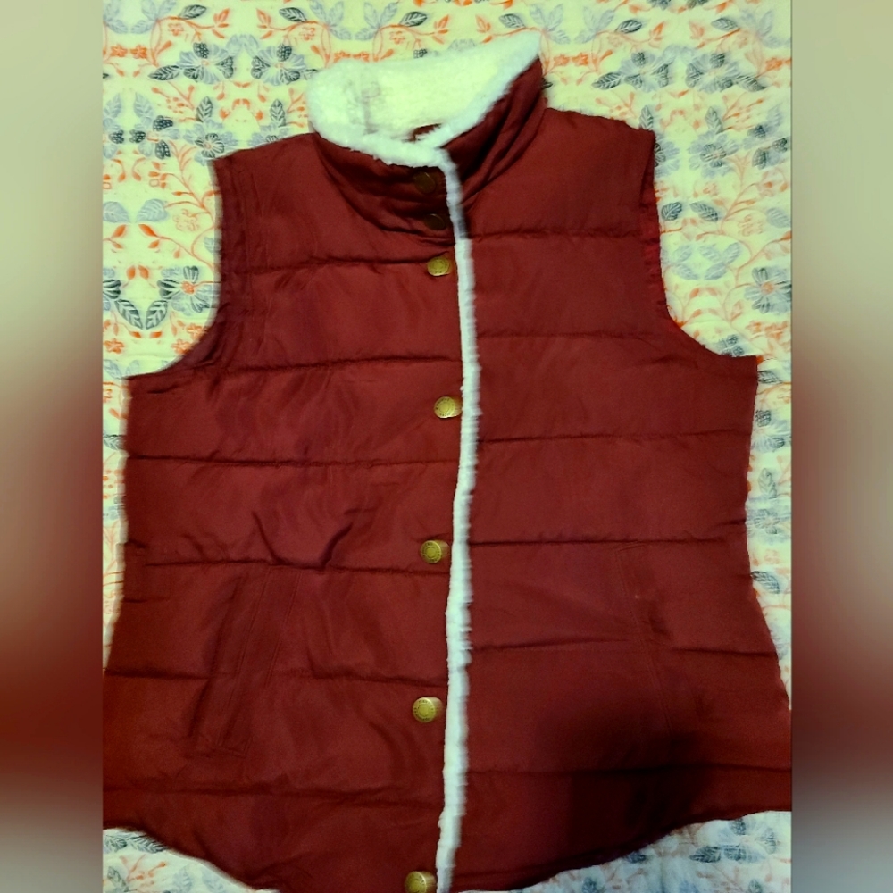 Puff vest size XL